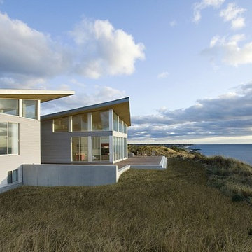 Modern Beach Home Waterviews