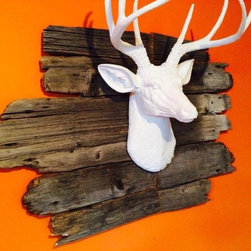 White deer head on rustic barnwood - Home Decor