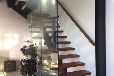 Photo of a modern staircase in Perth.