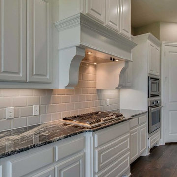 Traditional Kitchen Remodeling in Carson, CA