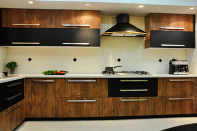 Design ideas for a kitchen in Ahmedabad.