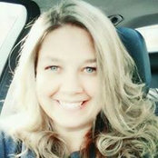 Lara Cannon's photo