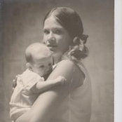 Jennifer Morrow's photo