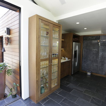 Shadow Box Residence