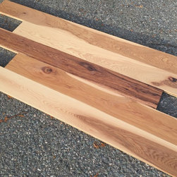 Hickory 5 3/16'' knotty grade oiled Horizon - Engineered Wood Flooring