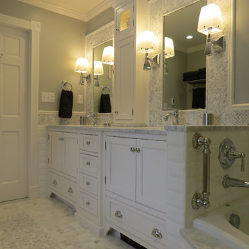 Luxuriously Accessible Master Bath