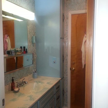Bathroom Transformed -Before