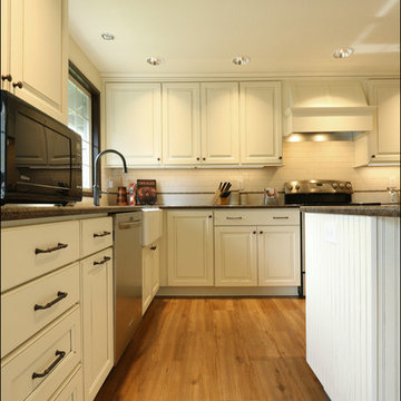 Moderate Traditional Kitchen Remodel
