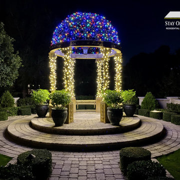 Christmas Light Installation by Stay Off The Roof!