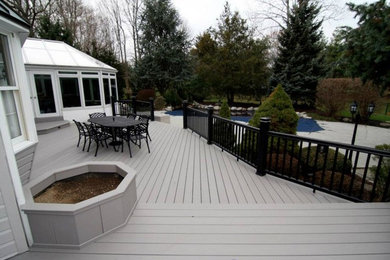 Deck - traditional deck idea in Philadelphia
