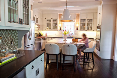 Elegant kitchen photo in Raleigh