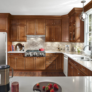 Rafina Maple Kitchen in Maple Nutmeg Finish