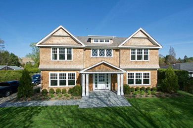 Elegant exterior home photo in New York