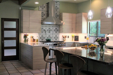 Kitchen photo in Phoenix