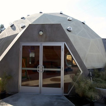 Geodesic Dome as Montessori School in Los Angeles
