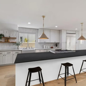 Midcentury meets Classic Revival