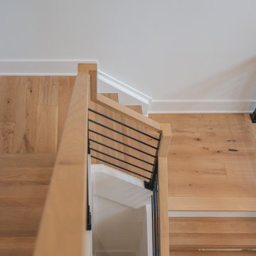 Tysons' Modern Stairway: A Natural Railing Adventure