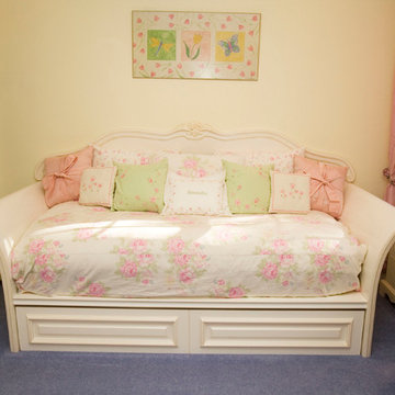 Youth Bedroom - Traditional