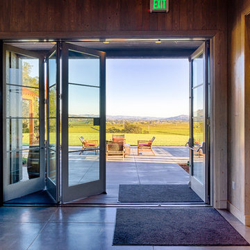 AG Bi-Folds Create an Indoor-Outdoor Tasting Experience at Robert Young Winery