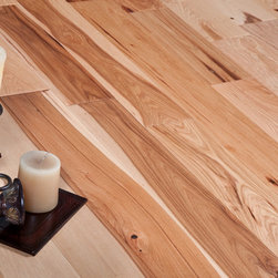 Garrison II Distressed - Hickory Natural Hardwood Flooring - 複合フローリング