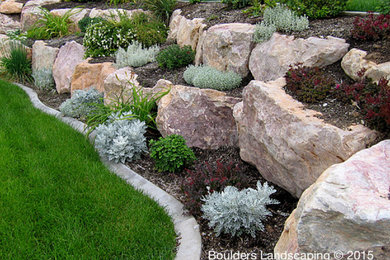 Design ideas for a traditional landscaping in Denver.