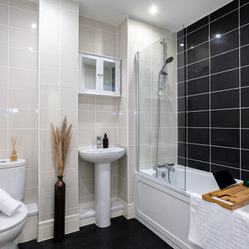 4 bed serviced accommodation - Stoke on trent