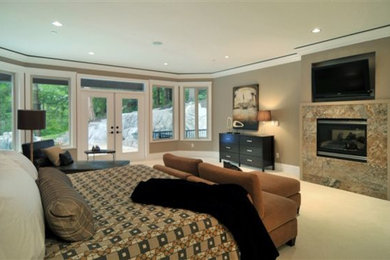 Bedroom photo in Vancouver