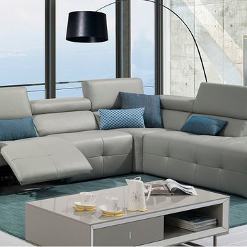 S300 Reclining Sectional Sofa