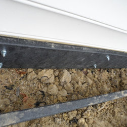 100% recycled plastic deck and frame - Products