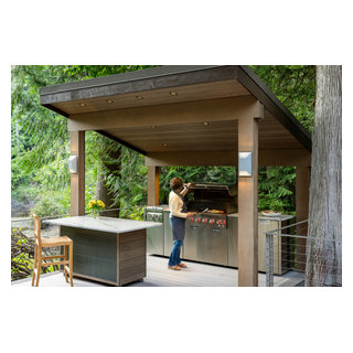 Outdoor Kitchen Designed for Cooking and Entertaining. - Contemporary ...