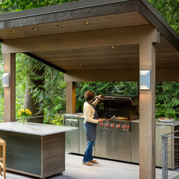 Outdoor Kitchen Designed for Cooking and Entertaining.