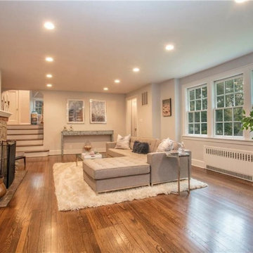 Larchmont Woods Modern Tutor