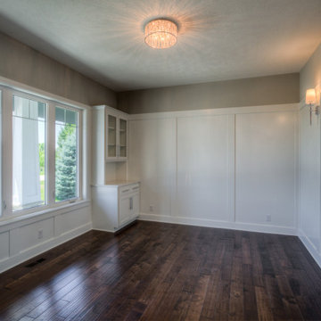 1.5-story custom Brandenburg - modern finishes