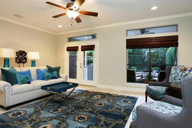 Transitional home design photo in Houston
