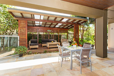 Inspiration for a patio in Townsville.