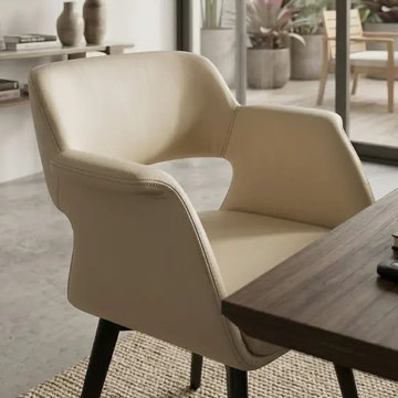 Creme Leather & Master Walnut