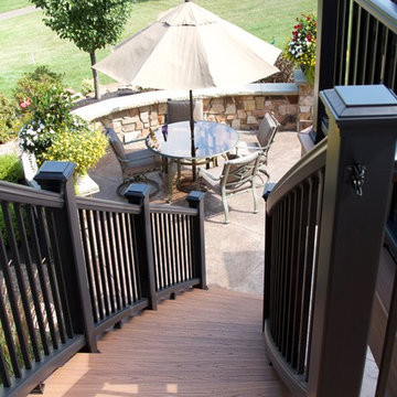 Medina - Deck/Screened Walkout