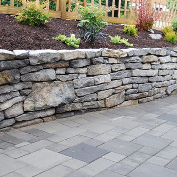 Dry stack stone masonry wall