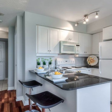 Staging2Sell 19 BARBERRY PL.