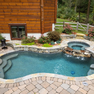 Freeform Pool in Coventry, CT