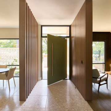 Zunis Place