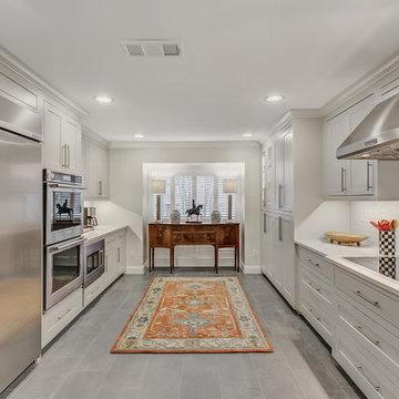 Eclectic Home With Hints of Transitional and Contemporary Styles