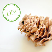 DIY: Симпатичные шишки из листа кожи