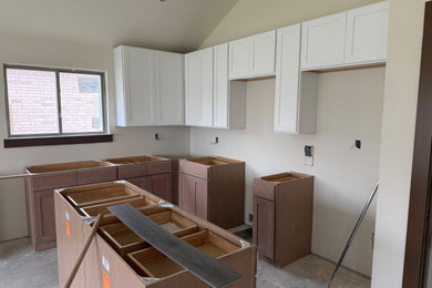 Minimalist kitchen photo in Dallas