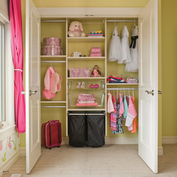 Janssen Kid's closet