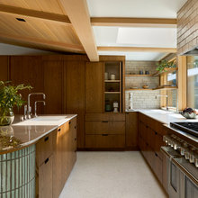 984 Kitchen
