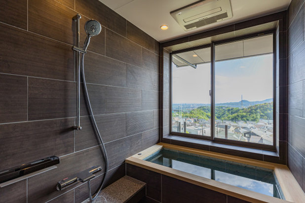 モダン 浴室 by 株式会社 WHALE HOUSE