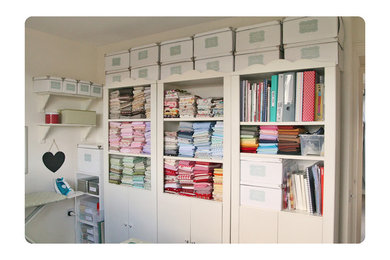 Example of a closet design in Vancouver