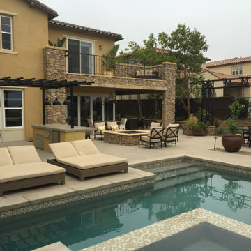 Outdoor Kitchens & Entertaining, RCS ENT INC