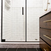 LR22 Bathroom